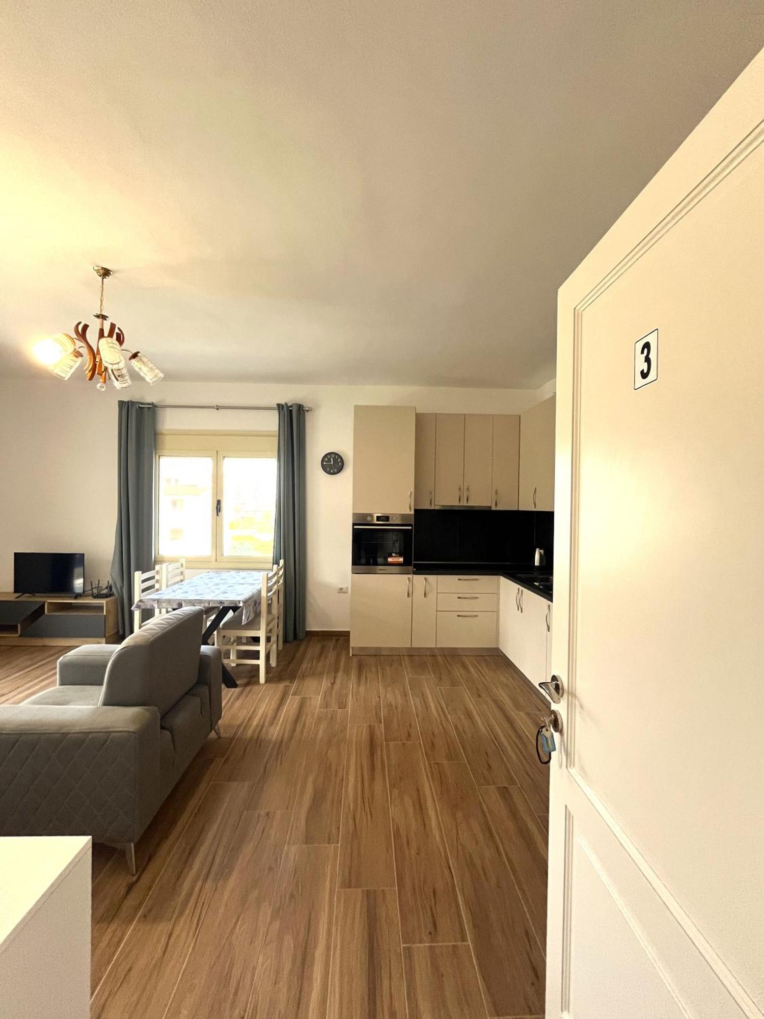 Vila 4 Stinet Vlorë Buitenkant foto